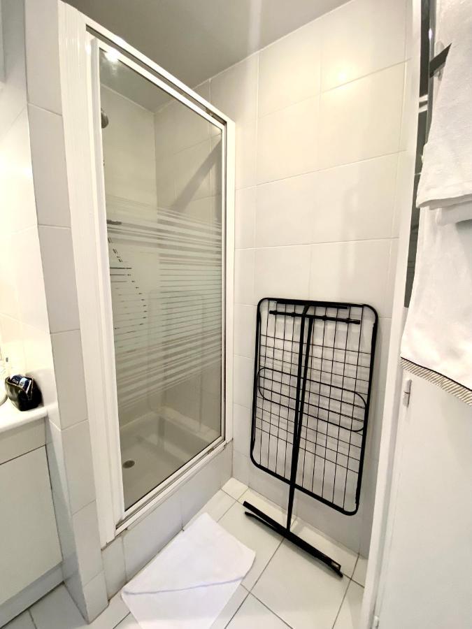 Elegant Studio Et Parking Dans Batiment Historique Saint-Tropez Exterior photo