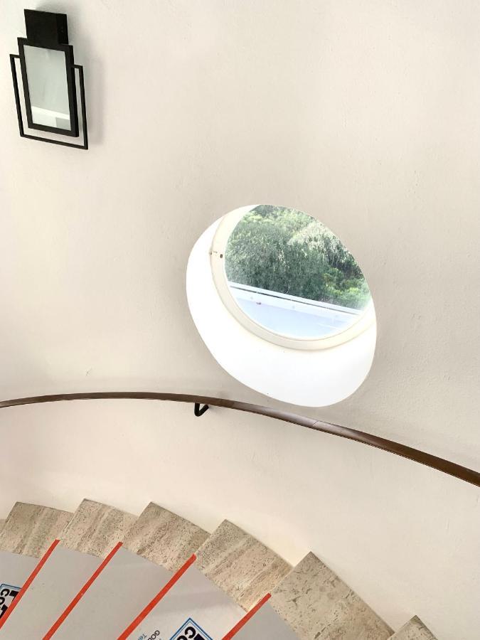 Elegant Studio Et Parking Dans Batiment Historique Saint-Tropez Exterior photo